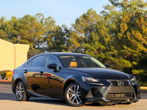 Used 2020 Lexus IS 300 F Sport image 5