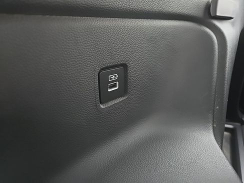 Used 2023 Honda Pilot Elite image 93