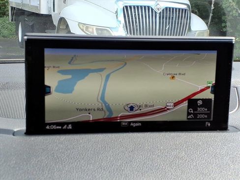 Used 2018 Audi Q7 3.0T Prestige image 21