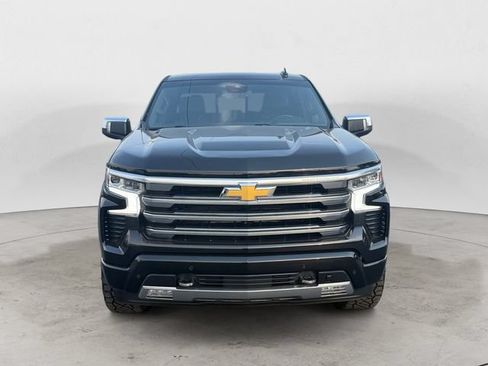 Used 2024 Chevrolet Silverado 1500 High Country w/ Max Trailering Package AWD/4WD image 2