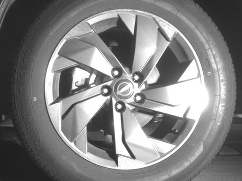 Used 2025 Nissan Rogue SV image 12