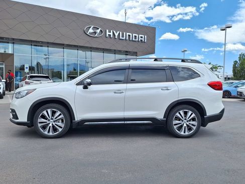 Used 2022 Subaru Ascent Touring AWD/4WD image 5