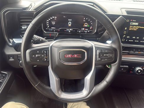 Used 2025 GMC Sierra 1500 SLT image 21