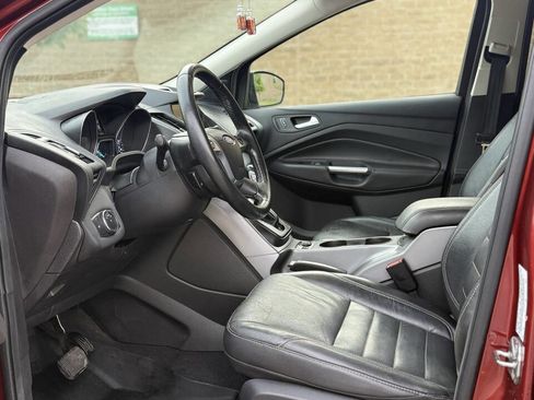 Used 2015 Ford Escape SE w/ Equipment Group 201A image 8
