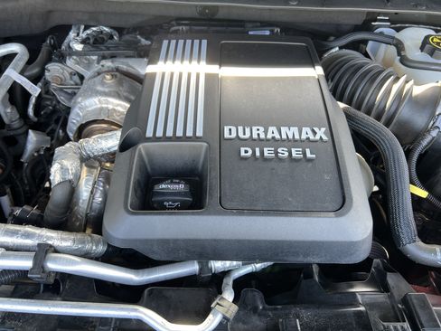 Used 2022 Chevrolet Silverado 1500 RST w/ Diesel Off-Road Package AWD/4WD image 33