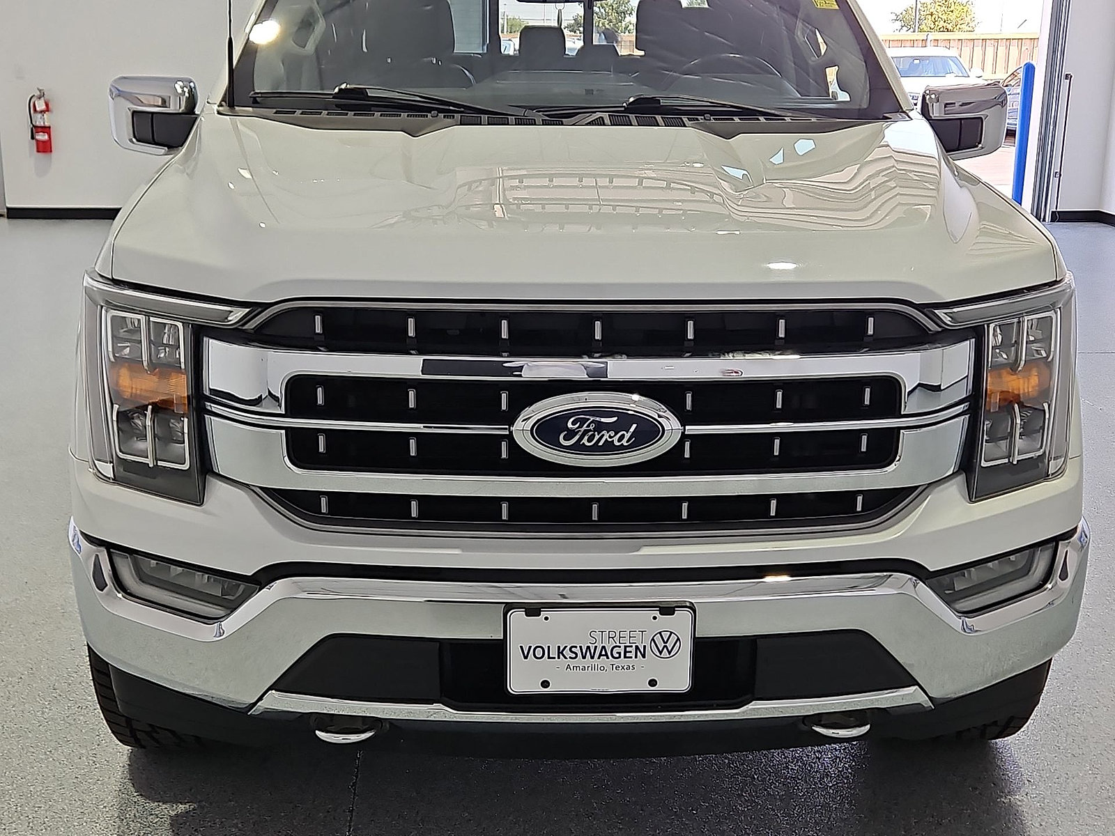 Used 2023 Ford F150 Lariat AWD/4WD image 10