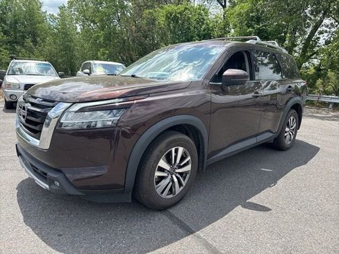 Used 2022 Nissan Pathfinder SL AWD/4WD image 26