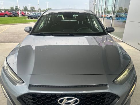 Used 2021 Hyundai Kona SE FWD image 3