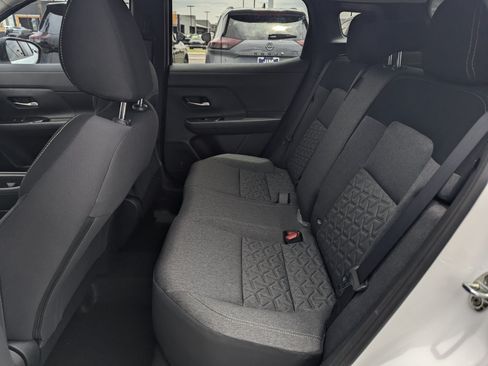 New 2026 Nissan Kicks SV FWD image 8