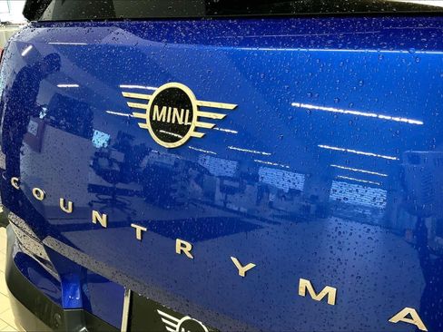 Used 2025 MINI Cooper Countryman S w/ Comfort Package Max image 10