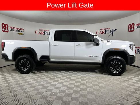 Used 2025 GMC Sierra 2500 AT4X AWD/4WD image 10