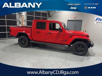 New 2025 Jeep Gladiator Sport