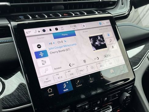 New 2024 Jeep Grand Cherokee Trailhawk w/ Luxury Tech Group III image 23