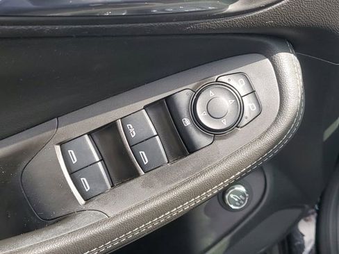 Certified 2024 Buick Encore GX Preferred w/ Comfort Package FWD image 16