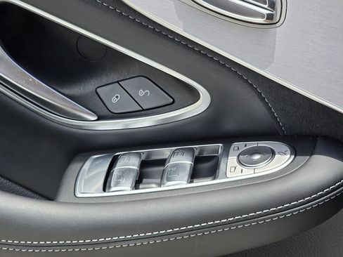Used 2021 Mercedes-Benz C 63 AMG Cabriolet image 17
