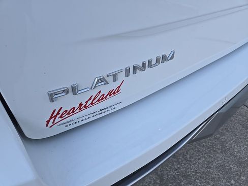 Used 2025 Ford Expedition Max Platinum image 20