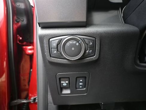 Used 2018 Ford F150 XLT w/ Equipment Group 302A Luxury AWD/4WD image 30