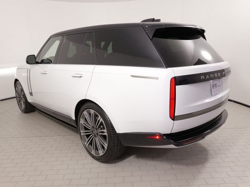Used 2024 Land Rover Range Rover SE AWD/4WD image 15