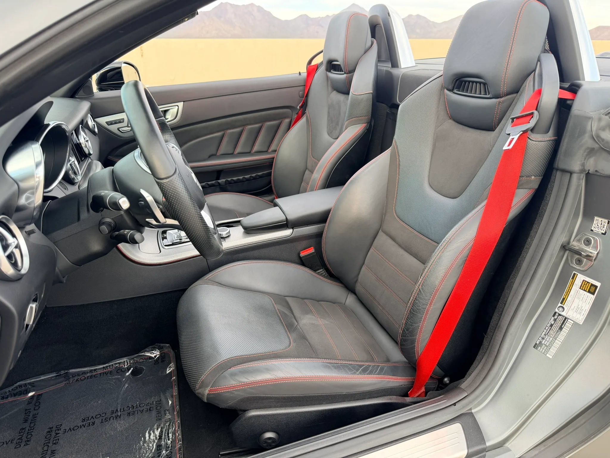 Used 2018 Mercedes-Benz SLC 43 AMG image 18