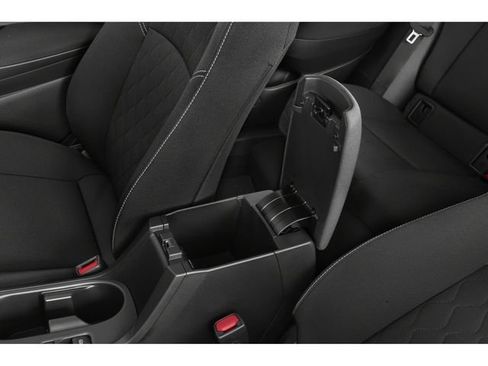 Used 2024 Toyota Corolla LE AWD/4WD image 9
