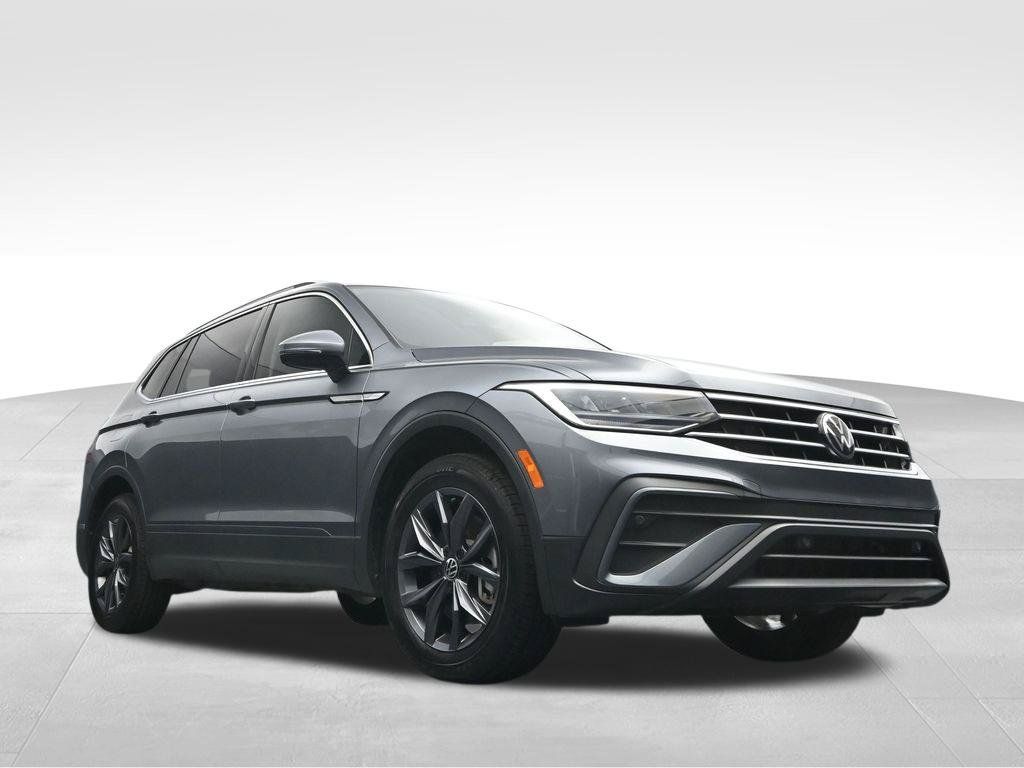 Used 2022 Volkswagen Tiguan SE FWD image 35