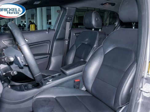 Used 2017 Mercedes-Benz GLA 250 image 18