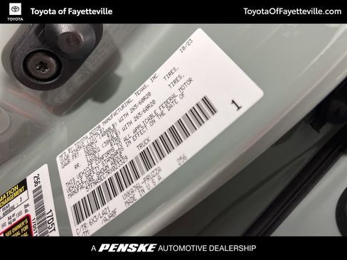 Used 2024 Toyota Tundra Platinum image 25