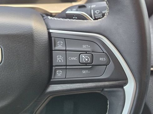 Used 2021 Jeep Grand Cherokee L Limited RWD image 38