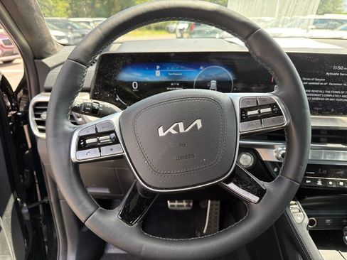 Certified 2025 Kia Telluride SX Prestige X-Line AWD/4WD image 12