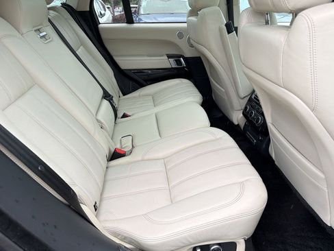 Used 2016 Land Rover Range Rover HSE AWD/4WD image 28