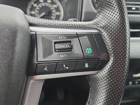 Used 2025 Mitsubishi Outlander SE AWD/4WD image 22