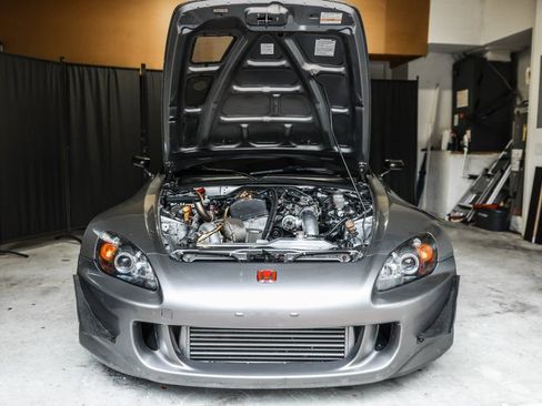 Used 2005 Honda S2000 image 2