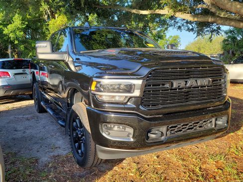Used 2024 RAM 2500 Laramie w/ Night Edition AWD/4WD image 14