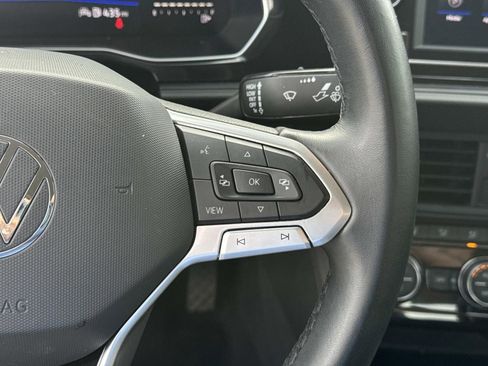 Used 2024 Volkswagen Jetta SE FWD image 23