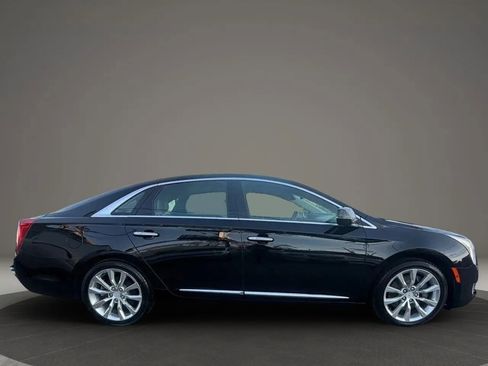 Used 2016 Cadillac XTS Luxury w/ Driver Awareness Package image 4