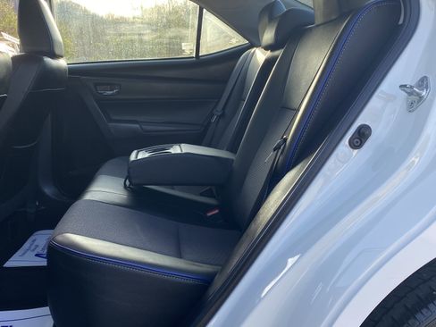 Used 2018 Toyota Corolla SE image 20
