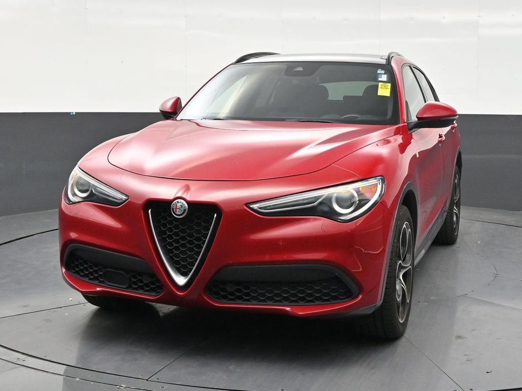 Used 2022 Alfa Romeo Stelvio Ti w/ Active Assist Plus Package AWD/4WD image 8