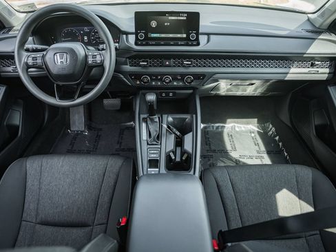 Used 2025 Honda Accord SE image 15