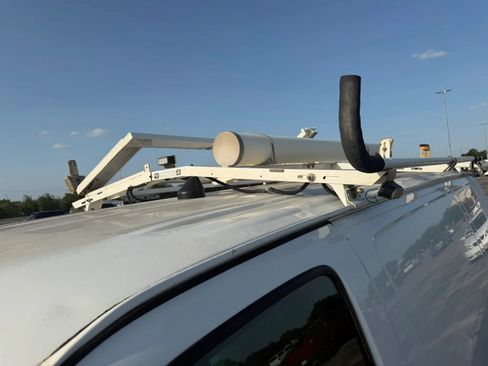 Used 2013 Chevrolet Express 2500 RWD image 6
