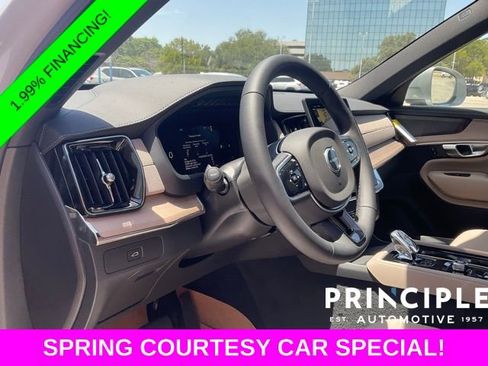 New 2026 Volvo XC90 B6 Plus w/ Protection Package Premier AWD/4WD image 25