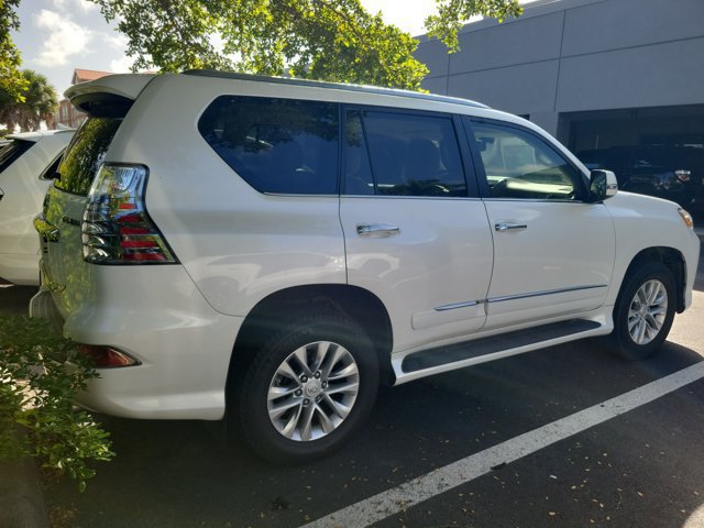 Used 2018 Lexus GX 460 Premium w/ Premium Package AWD/4WD image 3