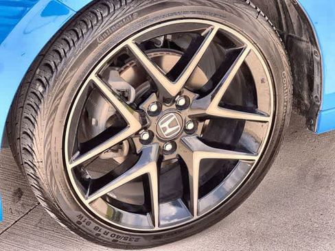 Used 2024 Honda Civic Sport Touring image 9
