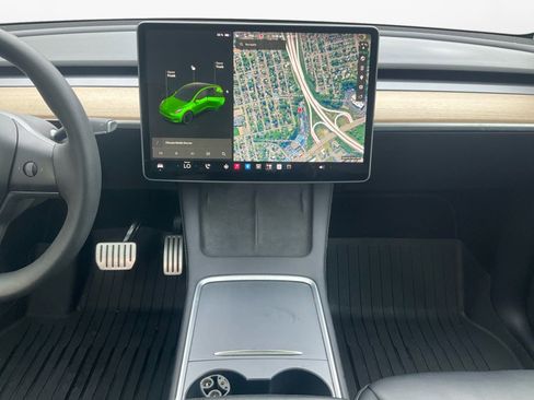 Used 2022 Tesla Model Y Performance AWD/4WD image 11