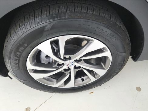 Used 2022 Buick Envision Essence w/ Safety Package FWD image 28