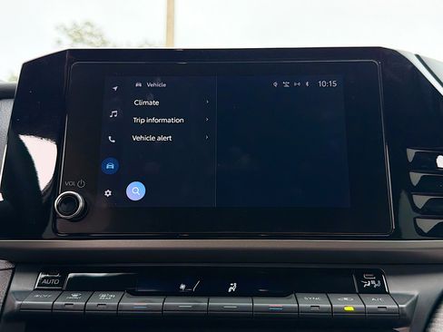 Used 2025 Toyota Camry SE image 27