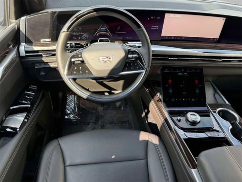 Used 2026 Cadillac Escalade 4WD w/ LPO, Floor Liner Package image 4