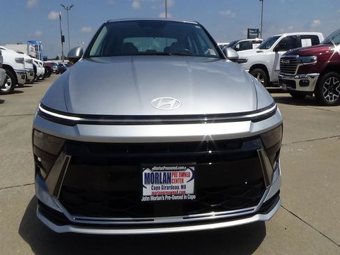 Used 2025 Hyundai Sonata SEL FWD image 3