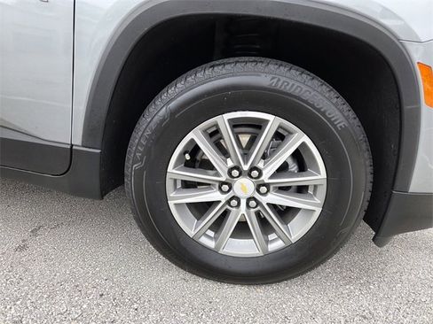 Certified 2024 Chevrolet Traverse LT image 27