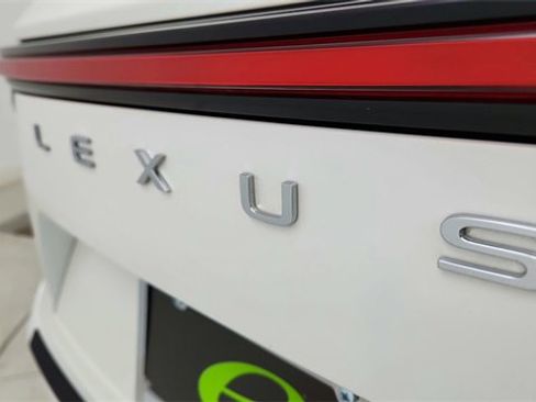 Used 2025 Lexus NX 450h+ AWD w/ Luxury Package image 16