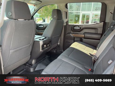 Used 2021 Chevrolet Silverado 1500 LT Trail Boss AWD/4WD image 14